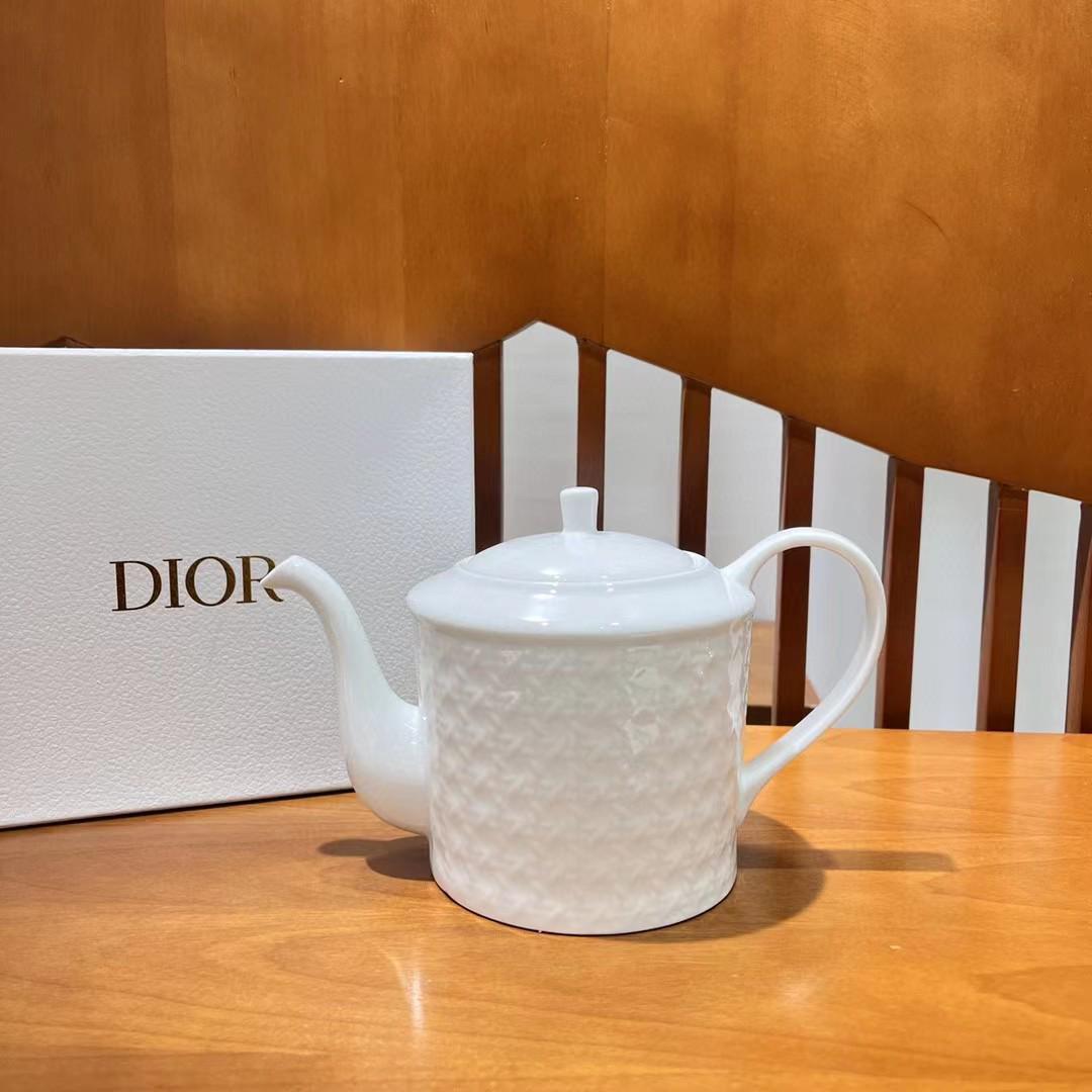 Dior Tea Pot - white color